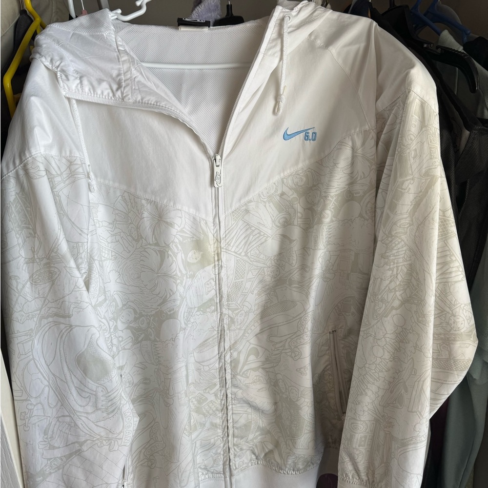 Nike SB 6.0 Windrunner Nigel Sylvester Skate Print Jacket